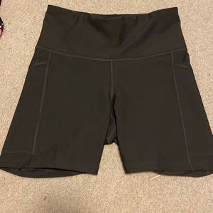 old navy active powersoft bike shorts - womens m